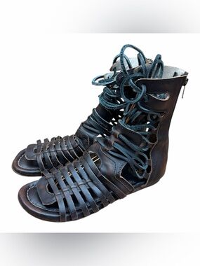 FREEBIRD SANIBEL Size 8 Strappy Black Gladiator Hurache Sandals